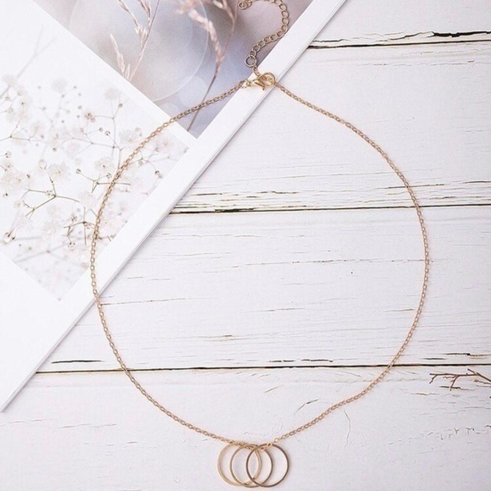 3/$30 💛 Multi Loop Necklace
